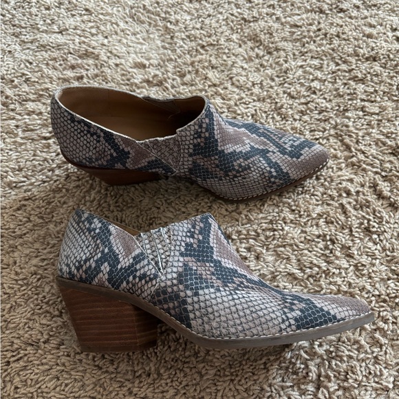 Lucky Brand Snakeskin Booties - Picture 1 of 2